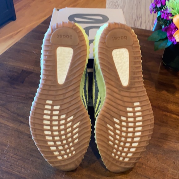 Yeezy Boost 350 V2 purchased 2017 Men’s 11 - Picture 4 of 8